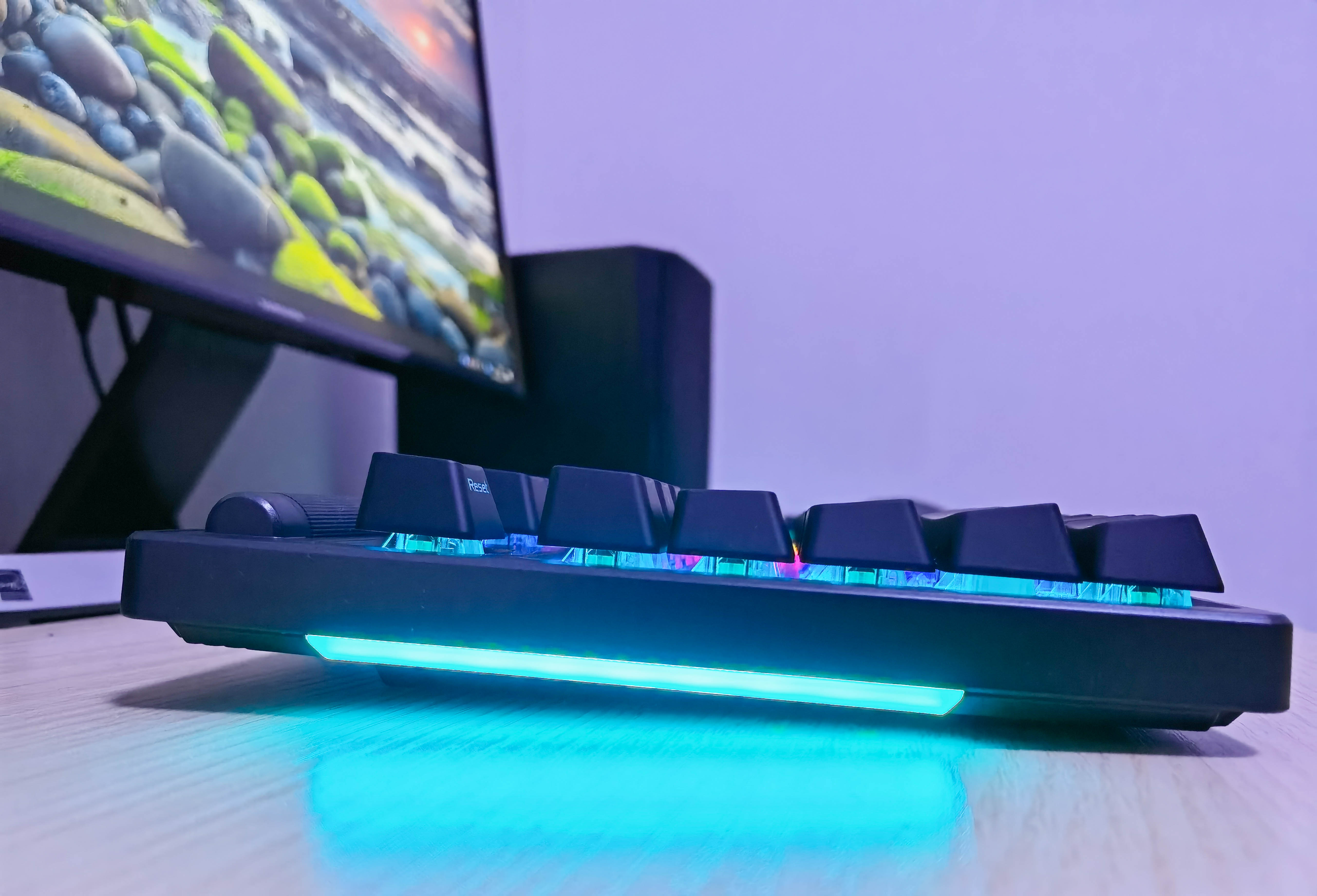 为信仰充值,华硕ROGSTRIXFLARE机械键盘使用体验