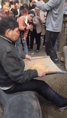 对付不爱喝水的孩子,熊孩子不爱喝水的问题