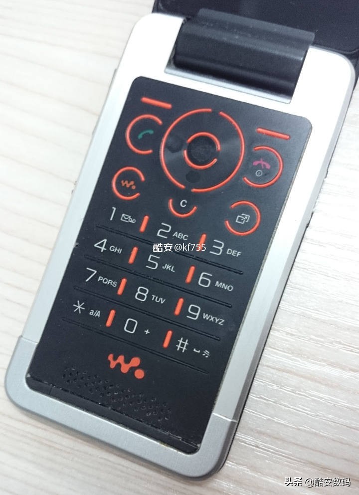 索爱walkman翻盖,索尼爱立信walkman翻盖