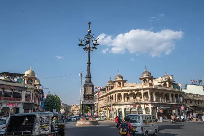 印度这座老城，房子都是粉色，去亚洲最豪华电影院只要几十元