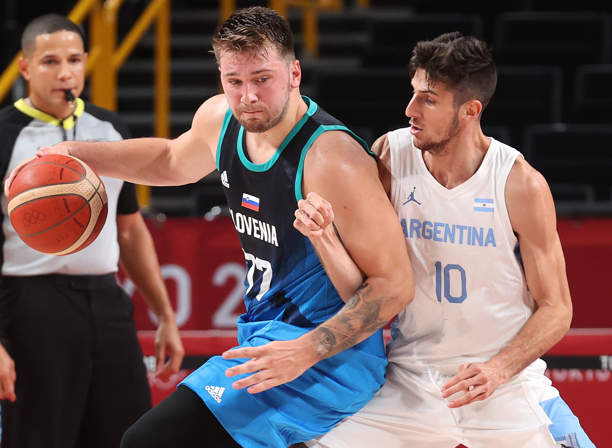 东契奇照片2024,东契奇世界杯照片