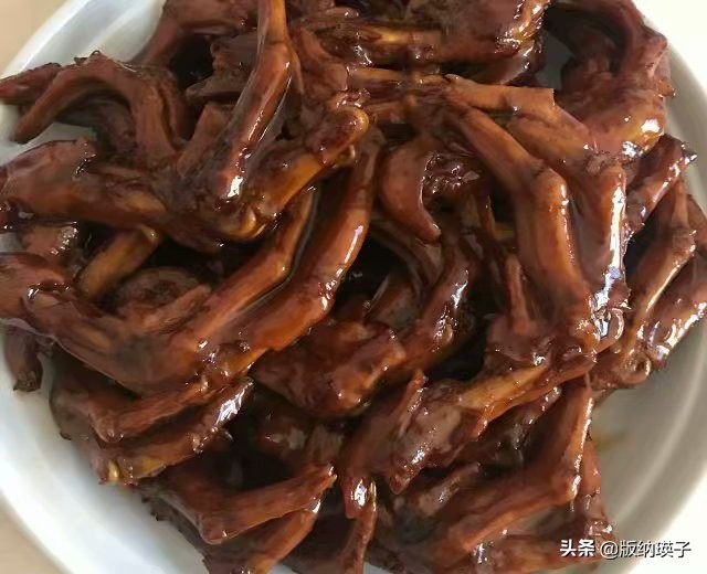 酱香卤鸭爪测评,秘制卤鸭爪家庭做法