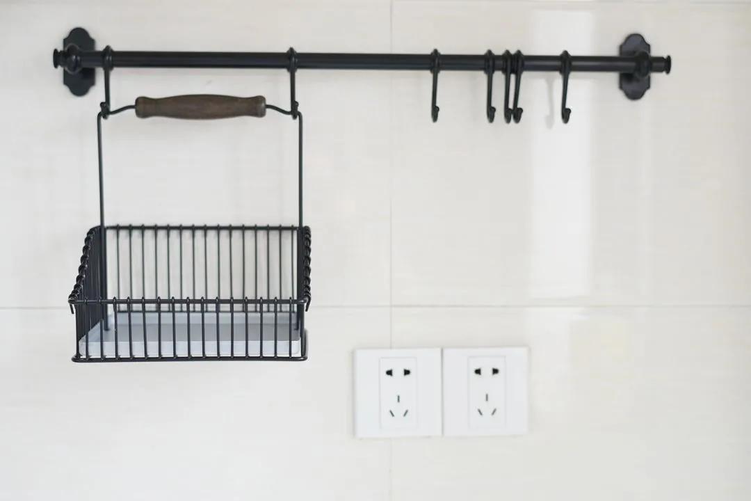 杭州女生老破小装修改造,装修漂亮女工