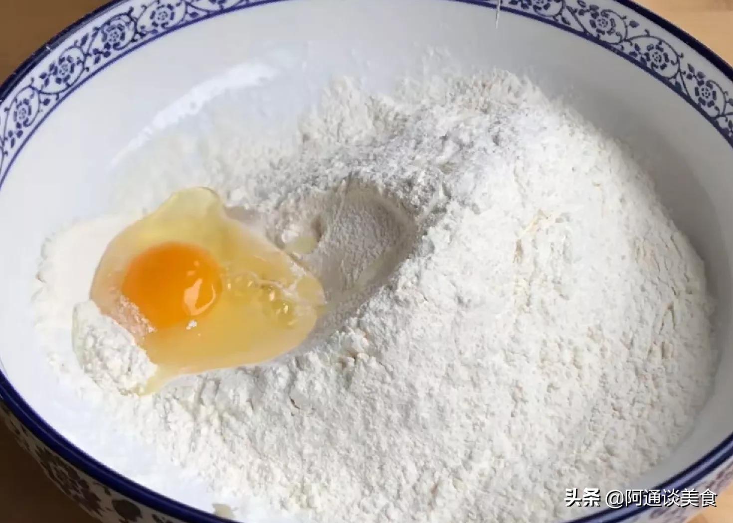 香酥油条怎么做酥脆松软完整教程,油条怎么做酥脆松软完整教程早餐