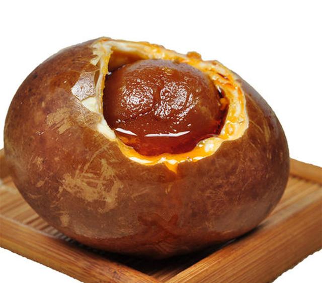 一文说全:腌咸蛋的各种江湖美味流派,说到最后,眼眶湿润了