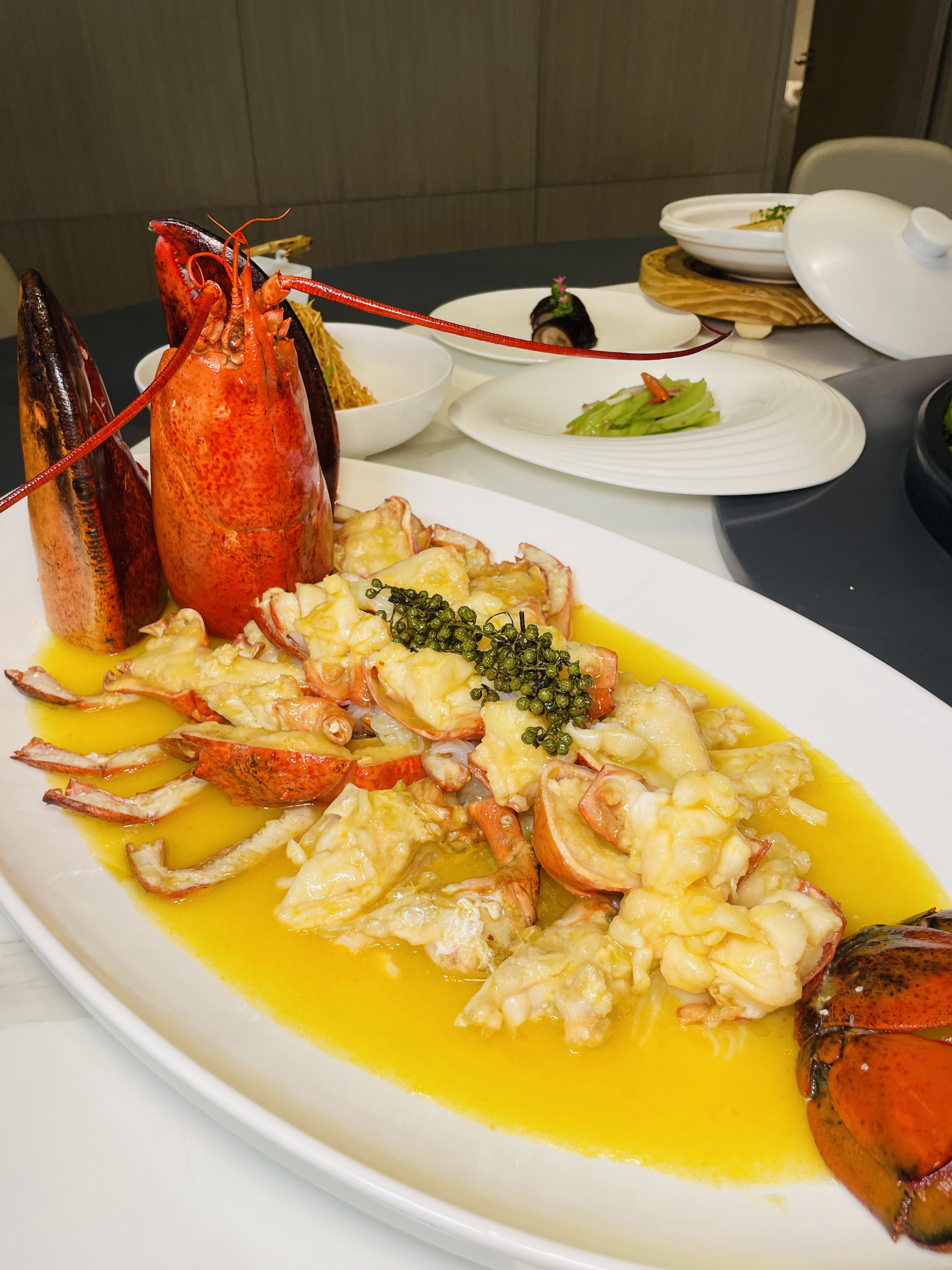 在长春，没想到结婚居然是这么浪漫的一件事，这环境和菜品无敌了