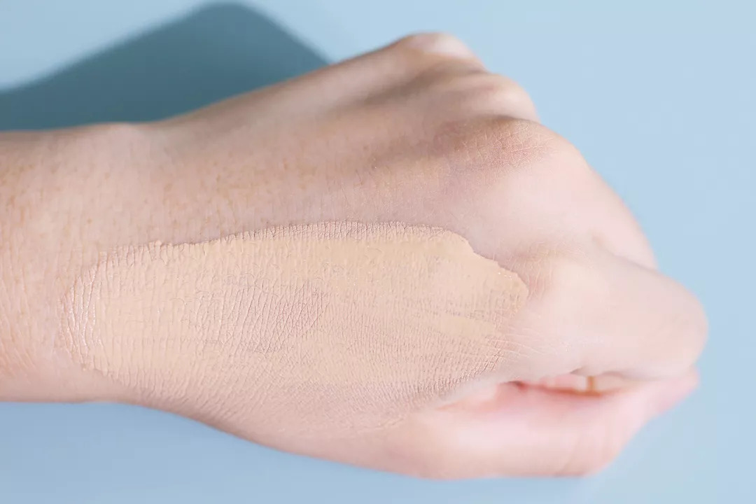 什么bb霜好用不脱妆不卡粉不暗沉,用哪款bb霜可打造完美裸妆