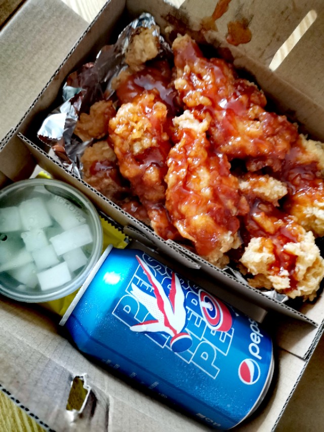 哪个味道的韩式炸鸡最好吃,香脆又多汁的炸鸡