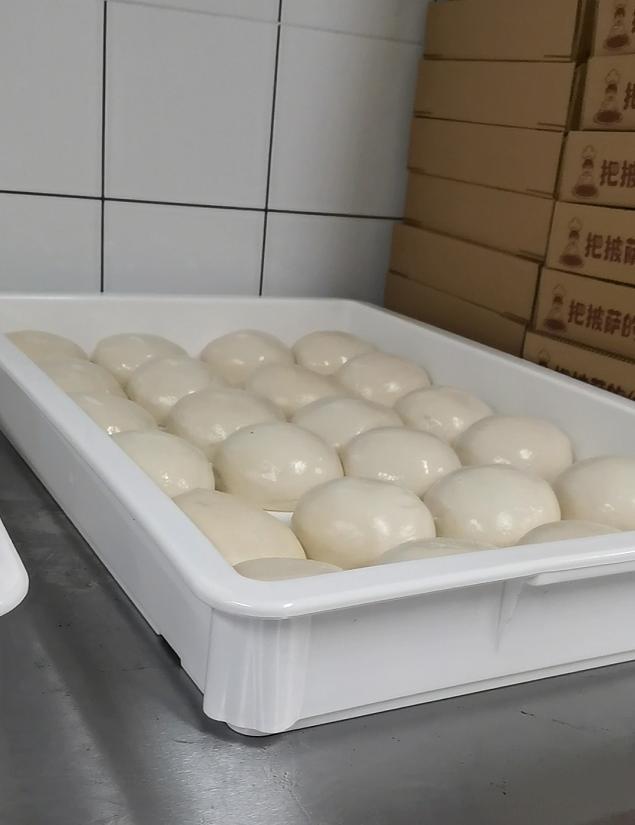 开披萨店真实收入,两人开披萨店一年赚多少