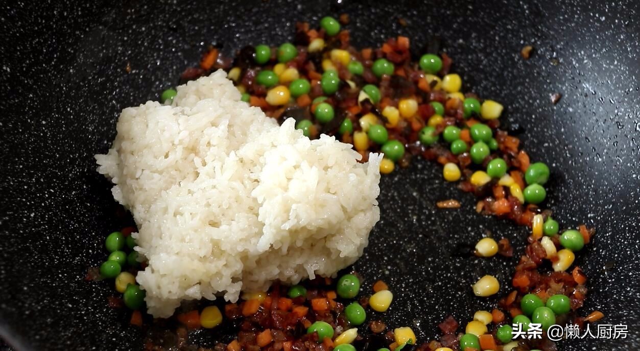 自己做春卷皮再包春卷是怎么做的,春卷皮怎么做不用电饼铛