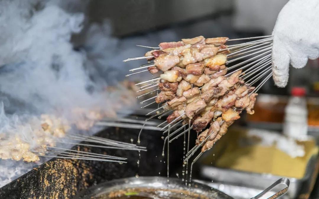 “大金链子小手表,一天三顿吃烧烤”徐州16家烧烤扛把子都在这儿