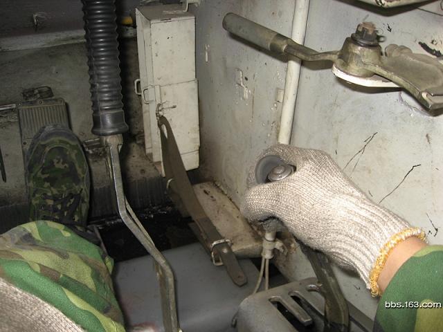 开坦克很威风吗,开坦克驰骋沙场