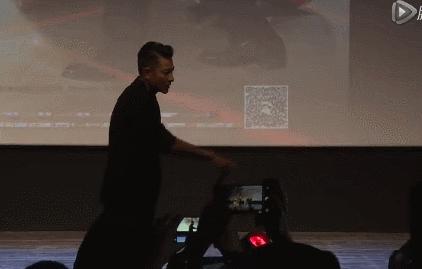 当刘德华遇到周杰伦,刘德华模仿贝克汉姆世界杯片段