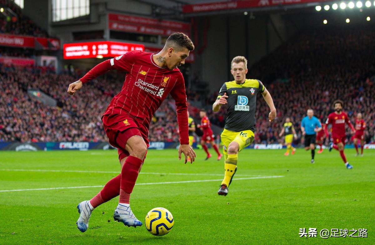 巴西足球十大过人高手,巴西球星莱昂纳多过人