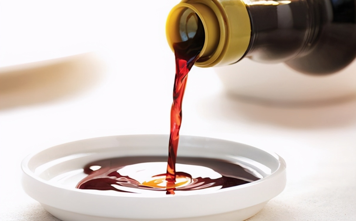 吃酱油的好处和坏处,酱油吃多了有坏处吗