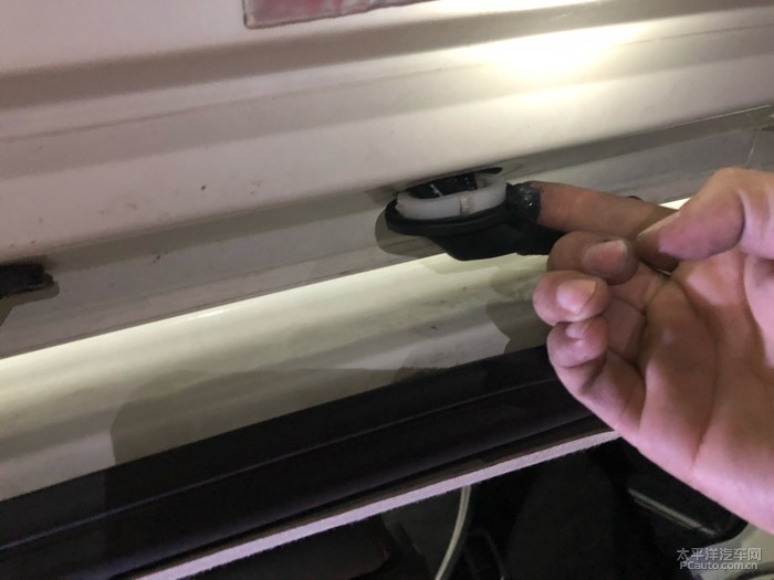 满意的静音电动尾门-门博士产品装车