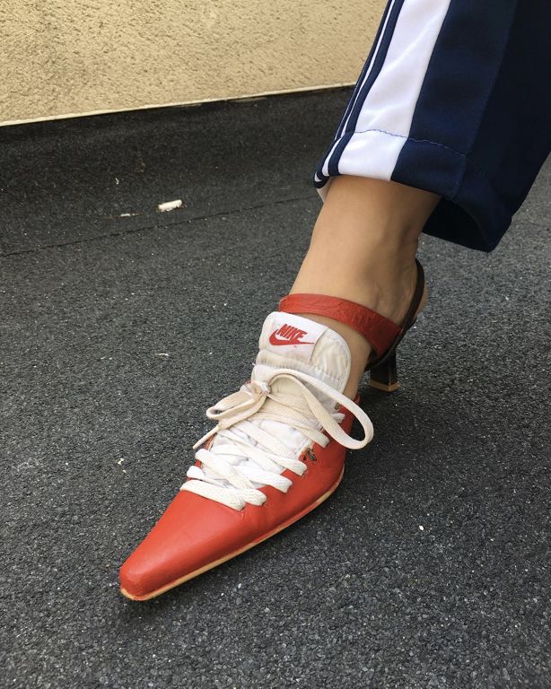 侃爷跟耐克合作鞋款,侃爷nike老爹鞋