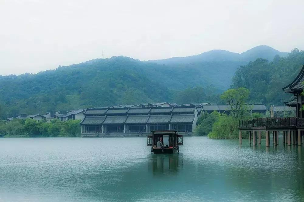 广东惠州这一“隐世桃源”酒店，需乘船入住，奢享岭南顶级温泉