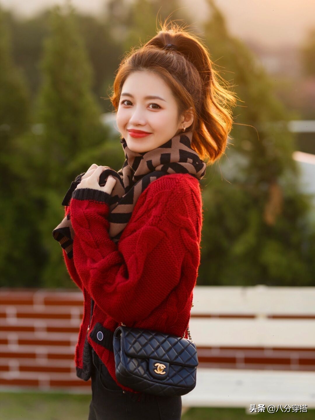 显白气质又柔软渐变慵懒风毛衣,女人穿长款毛衣怎么搭配好看