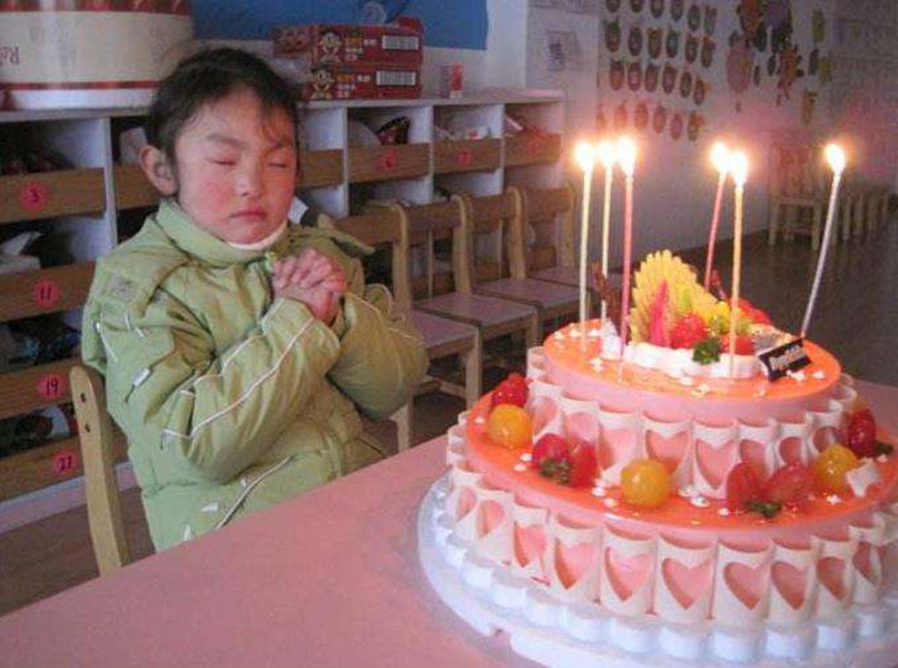 过生日按公历还是农历,孩子过生日按周岁还是虚岁