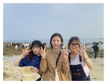 从拼车名媛到替夫捞金，掌握千万流量的卖肉西施，比你想得更会玩