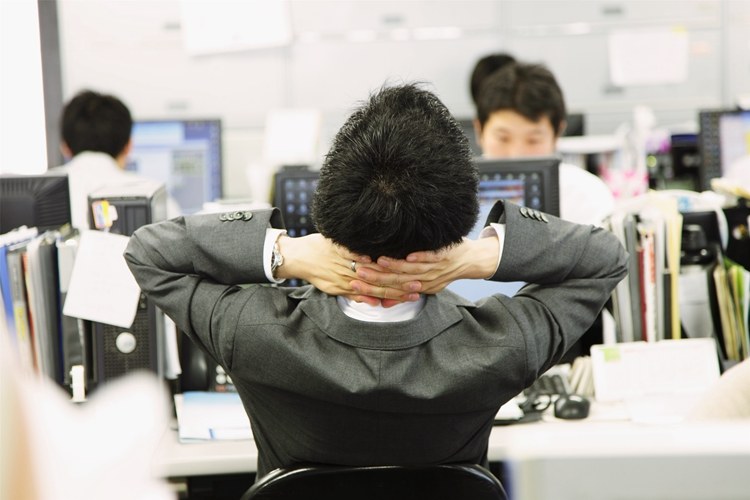 中年男人生病后半生最好的活法,中年男人活着累吗