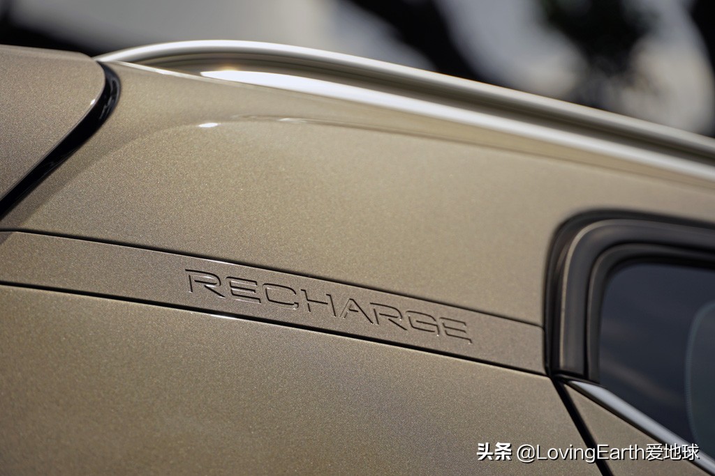 沃尔沃亚太xc402021款,沃尔沃xc40插电混动2024款