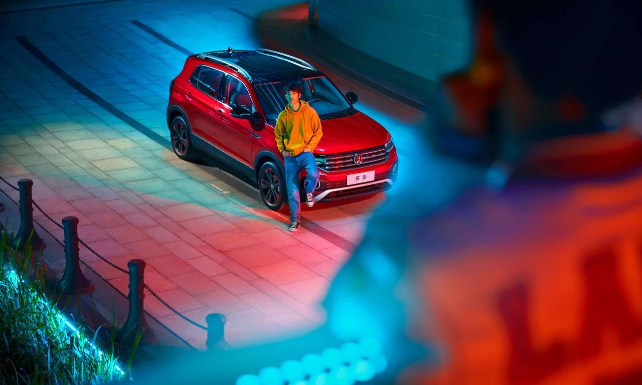 买轿车还是小型suv聪明人都选对了,为什么轿车贵suv便宜