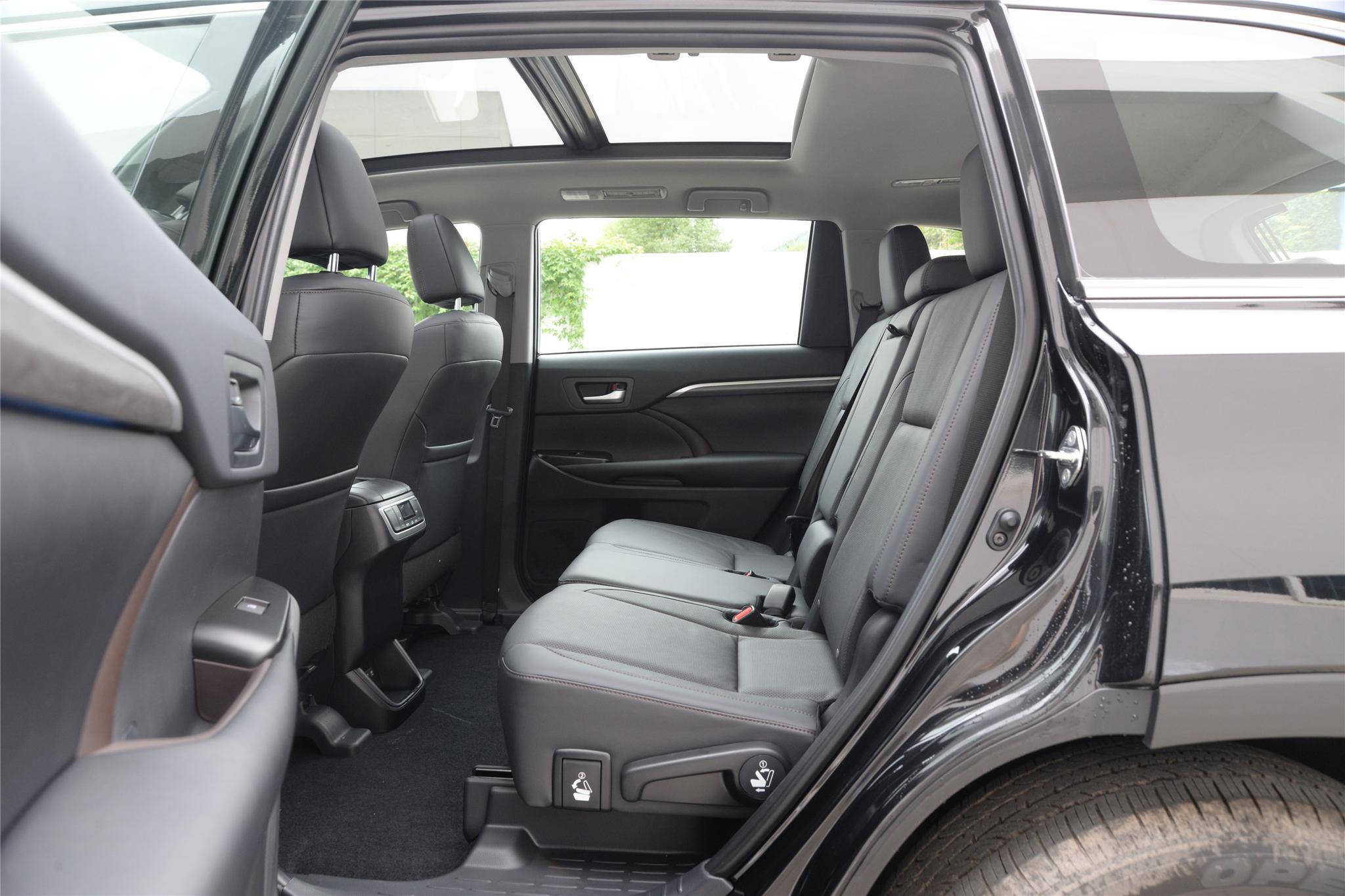 2023款丰田汉兰达车身刚性评测,汉兰达2021款四驱豪华7座内饰介绍