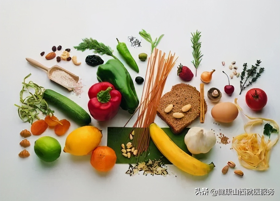 皮肤干燥缺水是补水还是保湿呢,皮肤干燥怎么补水保湿最快