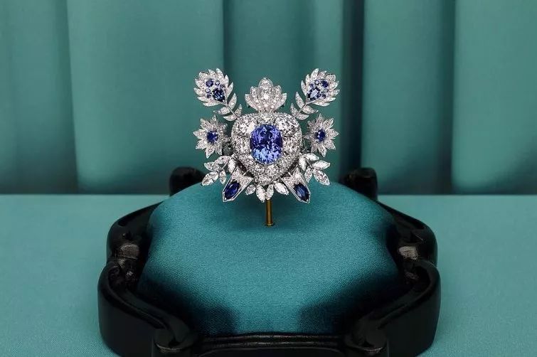 我终于知道奢侈品为什么贵,盘点贵到离谱的奢侈品