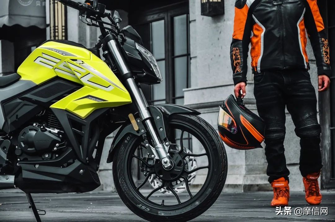 宗申250r跑车街车摩托车测评,宗申250r街车价格是多少