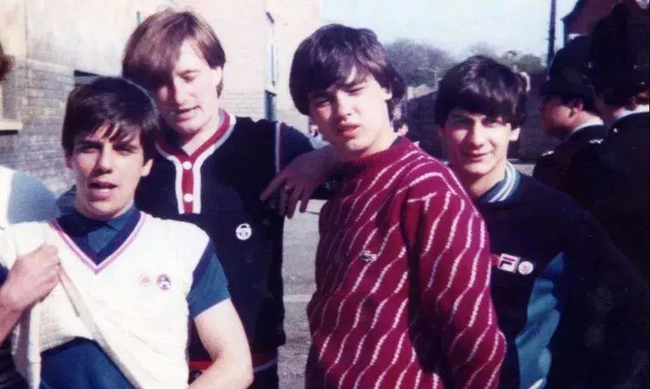 lacostepolo衫哪个颜色好,lacostepolo衫穿搭