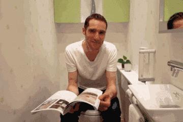 在卫生间吃饭？是我太没见识！日本的卫生间竟人性化到这种程度