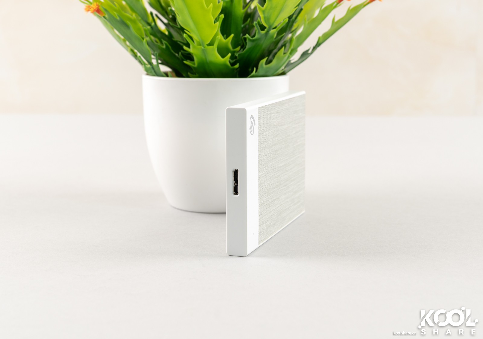 希捷backupplus移动硬盘,希捷ultratouch移动硬盘