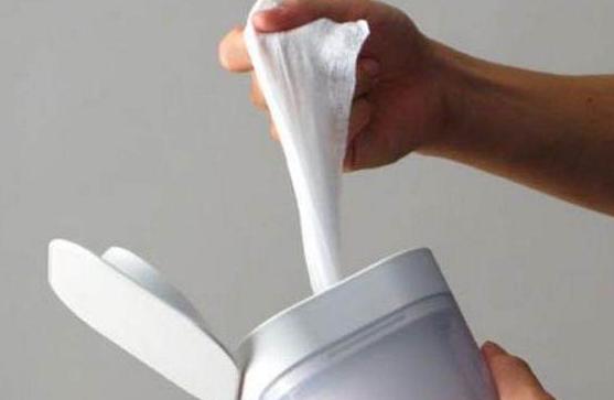 宝宝用湿巾纸擦屁股好不好,新手爸妈给宝宝擦屁股