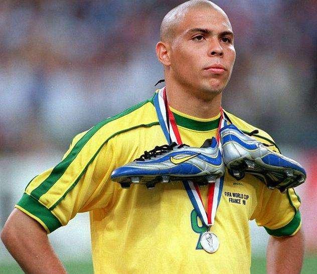 工欲善其事必先利其器，足球鞋介绍之nike篇