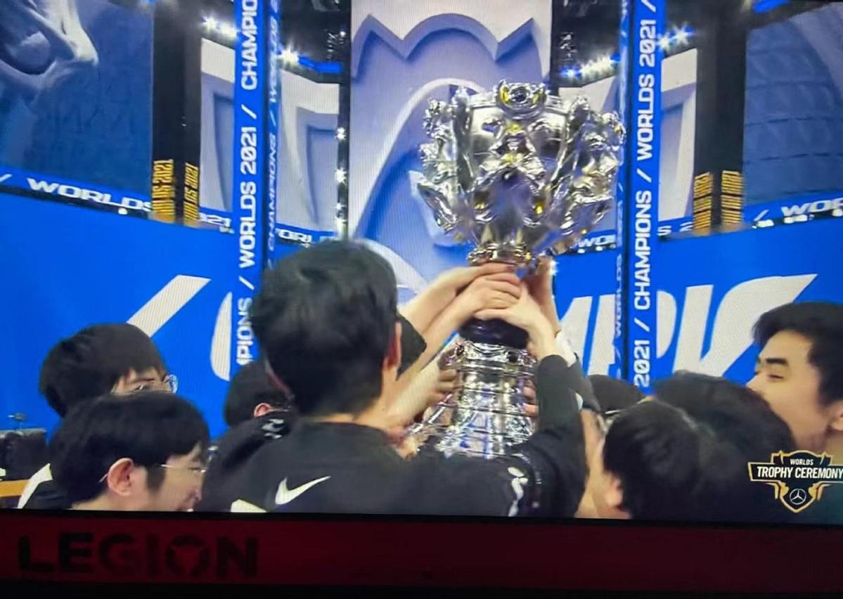 edg夺冠银龙重铸之日骑士归来之时,edg银龙重铸之日揽狂澜