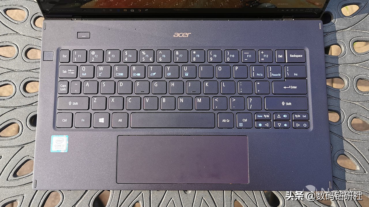 acerswift7二合一笔记本评测,宏碁蜂鸟swift7轻薄本