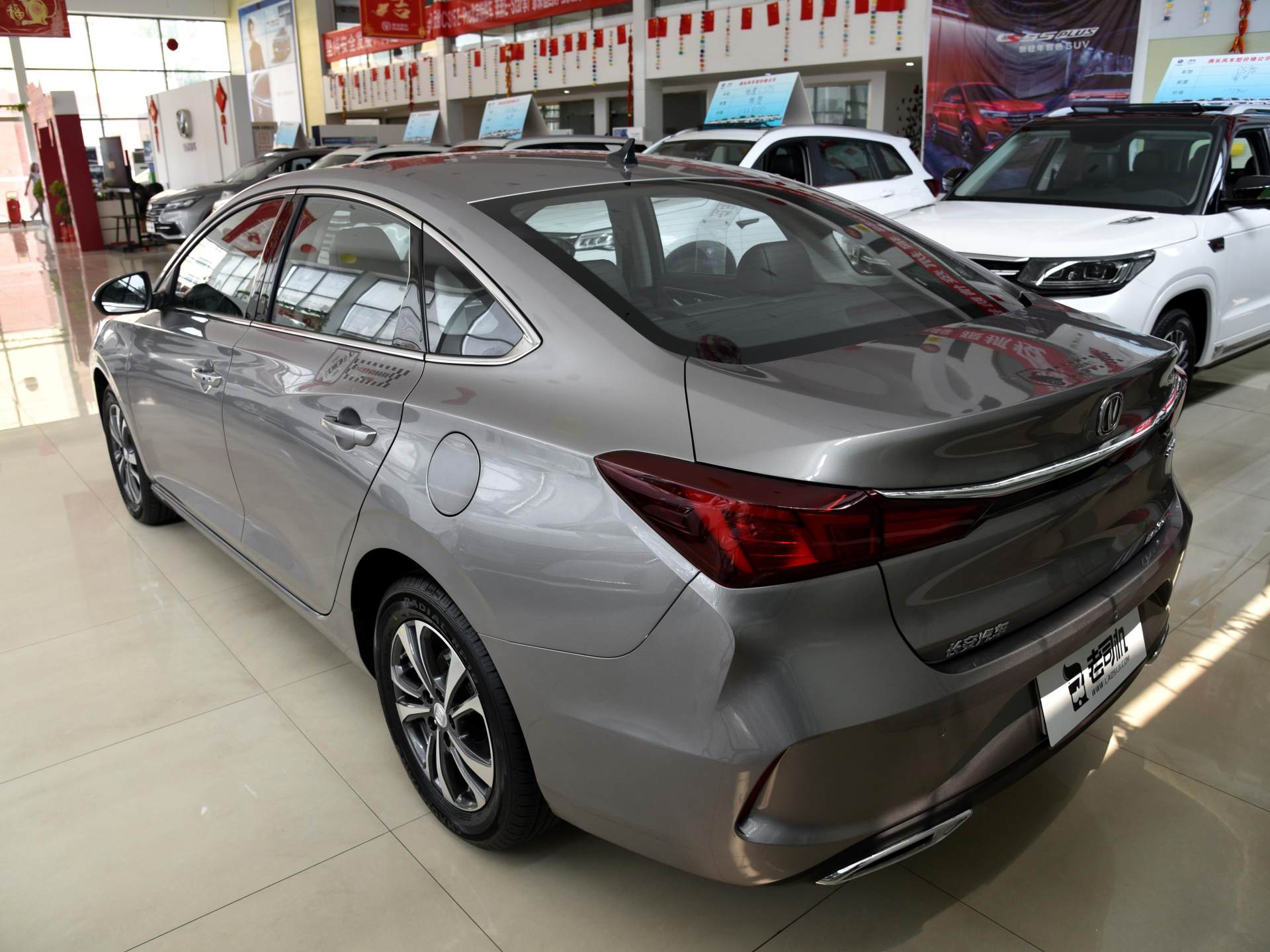 想要实用省油买哪个车,想要很便宜又实用的车