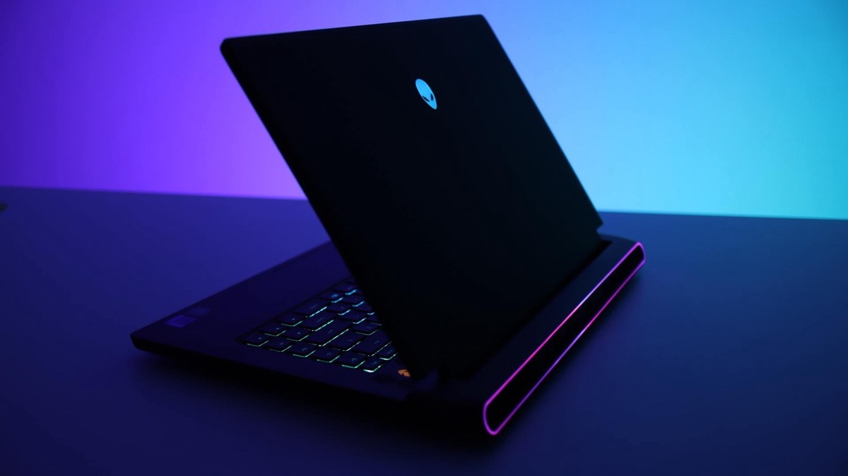 外星人笔记本触摸不亮,外星人笔记本不能识别耳机