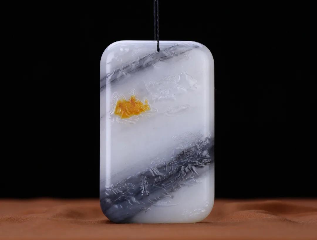 一块墨玉原石多少钱,这块翡翠原石值多少