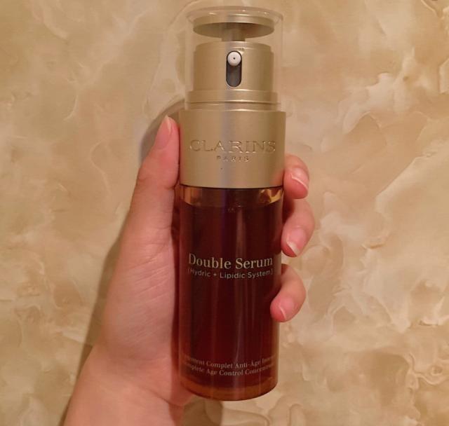 怎么选择娇韵诗双萃精华,娇韵诗双萃精华好还是小黑瓶好