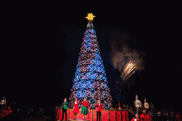 香港巨型圣诞树,香港圣诞树旅游攻略