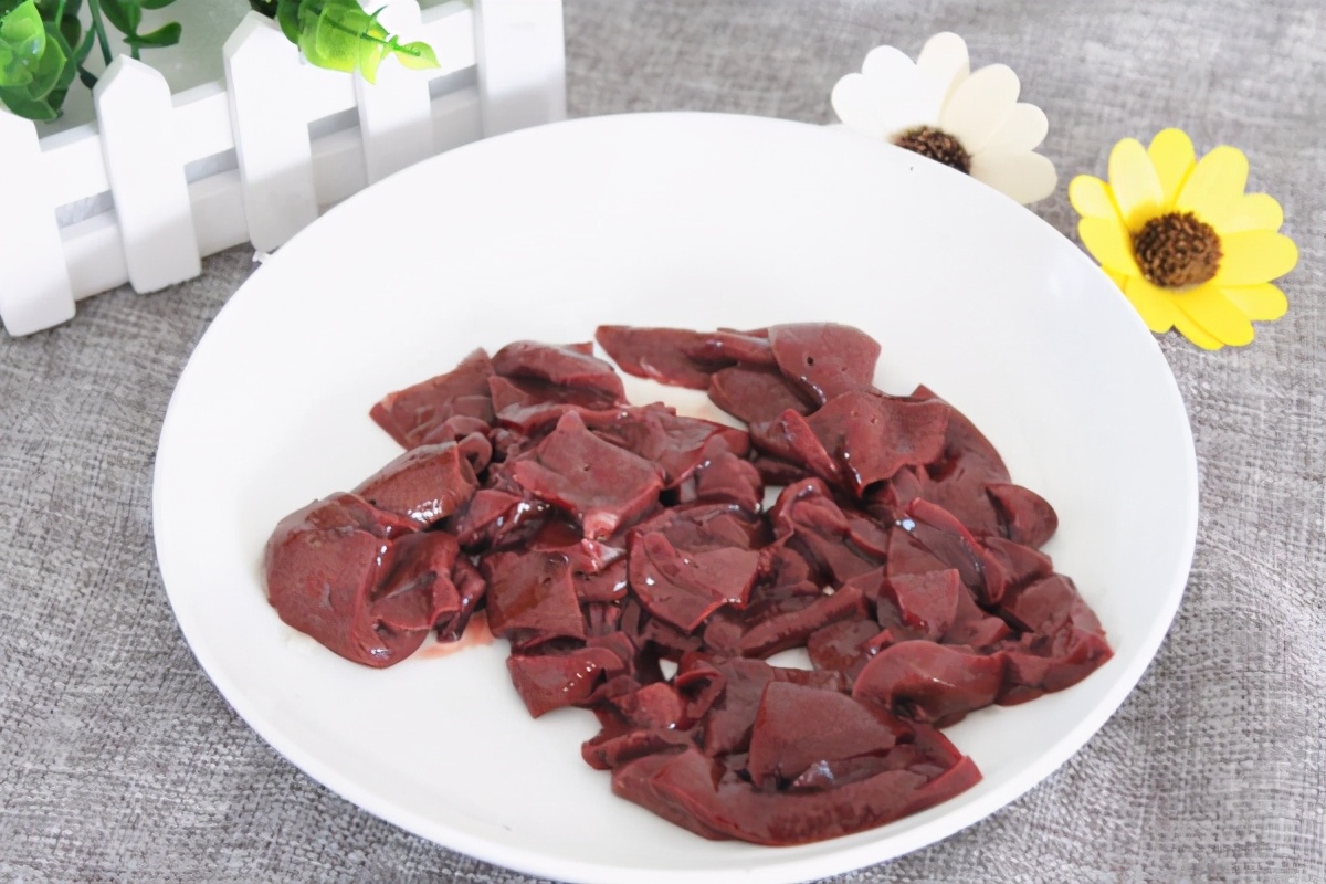 孕早期需要补充叶酸和其他的什么,怀孕了补充叶酸需要多吃哪些食物