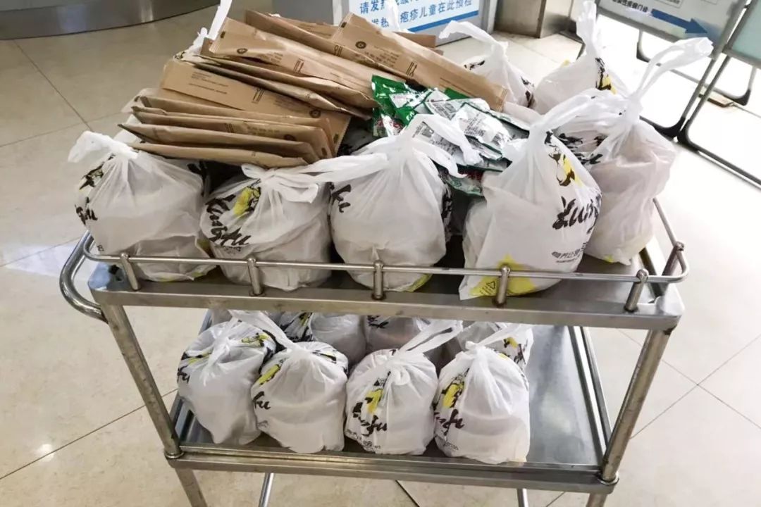 封城11日，武汉众生图