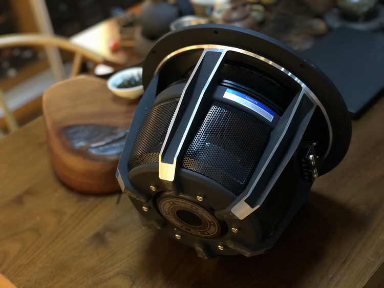 保时捷卡宴turbo动力升级,保时捷卡宴音响改装80万