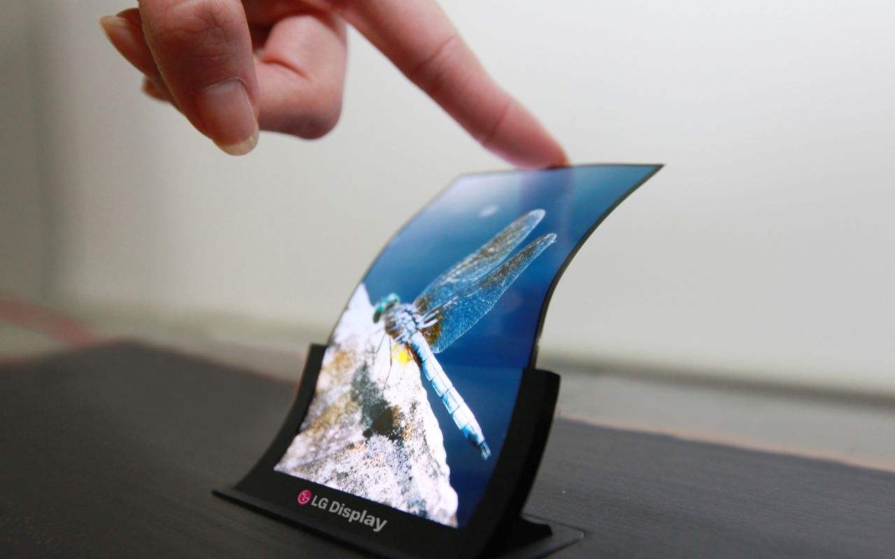 折叠屏手机不折叠会用得久一点吗,折叠屏手机真的不是鸡肋吗