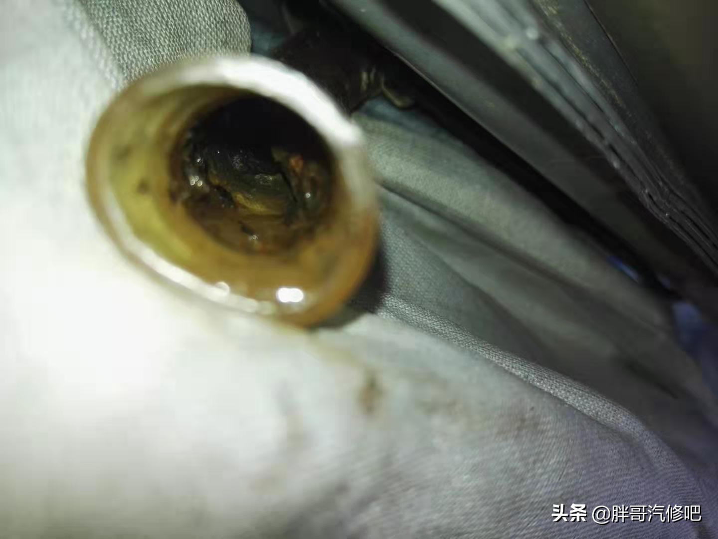 天窗清洗漏水,天窗漏水去4s算是保养还是维修