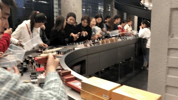 有哪些网红美妆店,单店估值10亿的网红美妆店